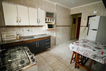 Cozinha de apartamento para alugar com 3 quartos, 120m² em Vila Caiçara, Praia Grande