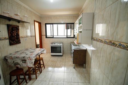Cozinha de apartamento para alugar com 3 quartos, 120m² em Vila Caiçara, Praia Grande