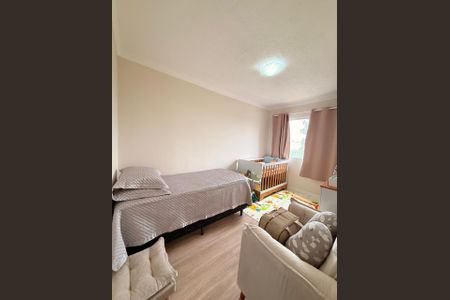 Quarto de apartamento para alugar com 3 quartos, 58m² em Parque Pinheiros, Taboão da Serra