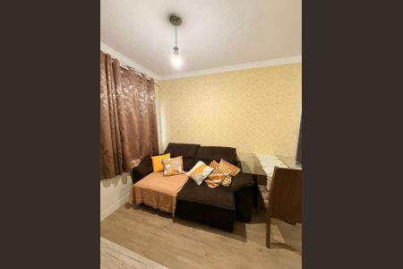 Sala de apartamento para alugar com 3 quartos, 58m² em Parque Pinheiros, Taboão da Serra