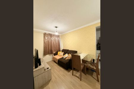 Sala de apartamento para alugar com 3 quartos, 58m² em Parque Pinheiros, Taboão da Serra