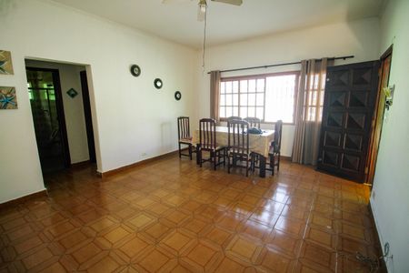Casa para alugar com 3 quartos, 150m² em Nova Mirim, Praia Grande