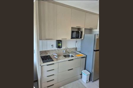 Cozinha de apartamento para alugar com 1 quarto, 24m² em Engenho Velho da Federação, Salvador