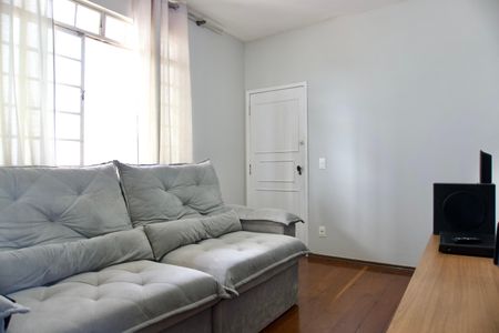 Sala de apartamento para alugar com 3 quartos, 95m² em Cidade Nova, Belo Horizonte