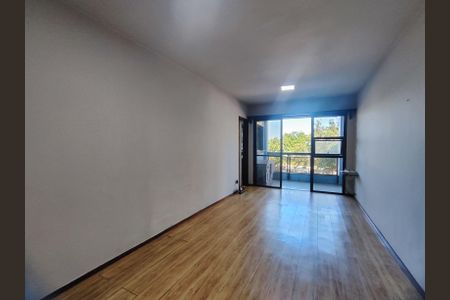 Sala de apartamento para alugar com 1 quarto, 89m² em Barra da Tijuca, Rio de Janeiro