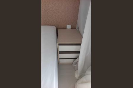 Quarto de apartamento para alugar com 1 quarto, 32m² em Itapuã, Salvador