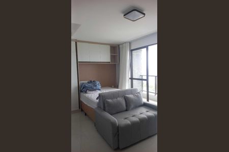 Quarto de apartamento para alugar com 1 quarto, 32m² em Itapuã, Salvador