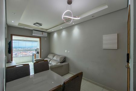 Sala de apartamento para alugar com 2 quartos, 62m² em Vila Assuncao, Praia Grande