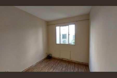 Quarto 2 de apartamento para alugar com 2 quartos, 61m² em Centro, Belford Roxo