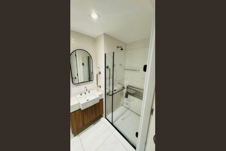 Banheiro de apartamento para alugar com 3 quartos, 53m² em Jardim Helena, Cotia