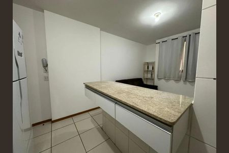 Sala de kitnet/studio para alugar com 1 quarto, 39m² em SHIGS 707, Brasília