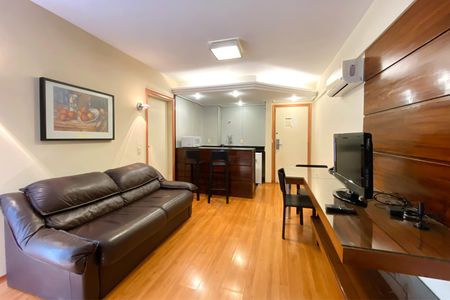 Sala de apartamento para alugar com 1 quarto, 50m² em Savassi, Belo Horizonte