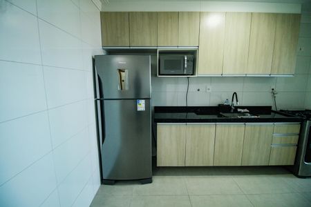 Cozinha de apartamento para alugar com 2 quartos, 87m² em Maracanã, Praia Grande