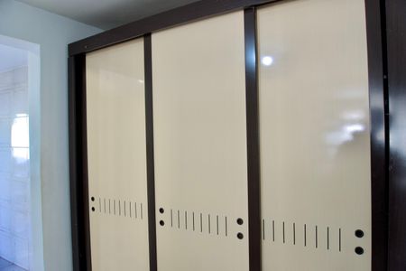 Quarto - Armário de kitnet/studio para alugar com 1 quarto, 20m² em João Pinheiro, Belo Horizonte