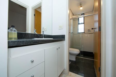 BANHEIRO de apartamento para alugar com 1 quarto, 45m² em Savassi, Belo Horizonte