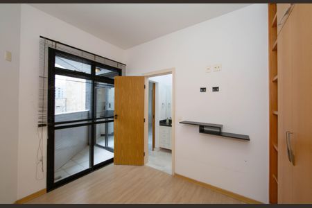 QUARTO de apartamento para alugar com 1 quarto, 45m² em Savassi, Belo Horizonte