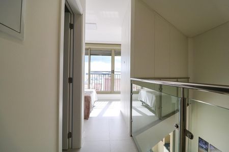 Corredor de apartamento para alugar com 2 quartos, 74m² em Jurerê, Florianópolis
