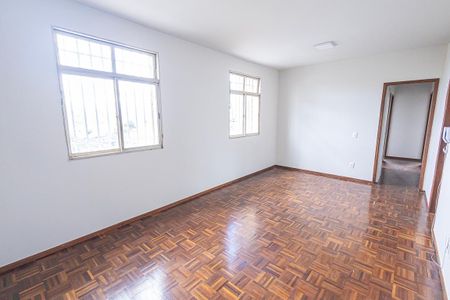 sala de apartamento para alugar com 3 quartos, 95m² em Cidade Nova, Belo Horizonte