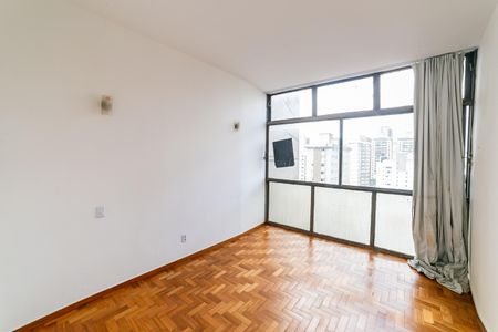 Quarto de apartamento para alugar com 1 quarto, 67m² em Funcionários, Belo Horizonte