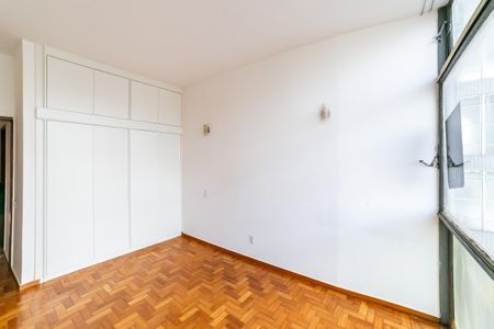 Quarto de apartamento para alugar com 1 quarto, 67m² em Funcionários, Belo Horizonte