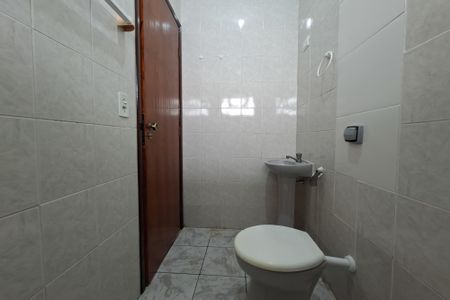 Banheiro da suite de casa para alugar com 2 quartos, 125m² em Vila Assuncao, Praia Grande