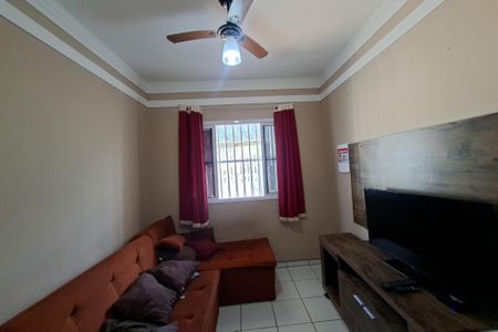 Sala de casa para alugar com 2 quartos, 120m² em Vilamar, Praia Grande
