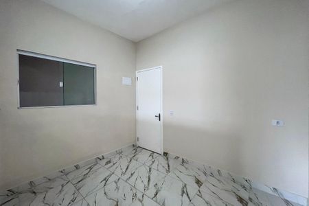 Sala de casa de condomínio para alugar com 2 quartos, 60m² em Vila Conde do Pinhal, São Paulo