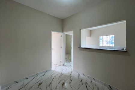 Sala de casa de condomínio para alugar com 2 quartos, 60m² em Vila Conde do Pinhal, São Paulo