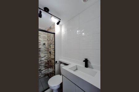 Banheiro de kitnet/studio para alugar com 1 quarto, 25m² em Ipiranga, São Paulo