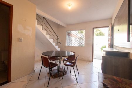 Sala/Cozinha de casa para alugar com 3 quartos, 80m² em Tatuquara, Curitiba