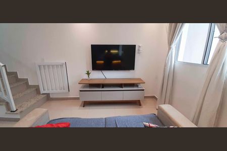 Sala de casa à venda com 2 quartos, 70m² em Jardim Esmeralda, São Paulo