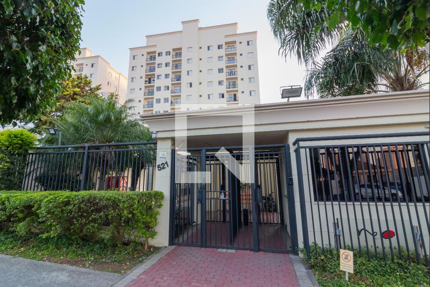 Apartamento na Avenida Marechal Fiuza de Castro, 521, Butantã em