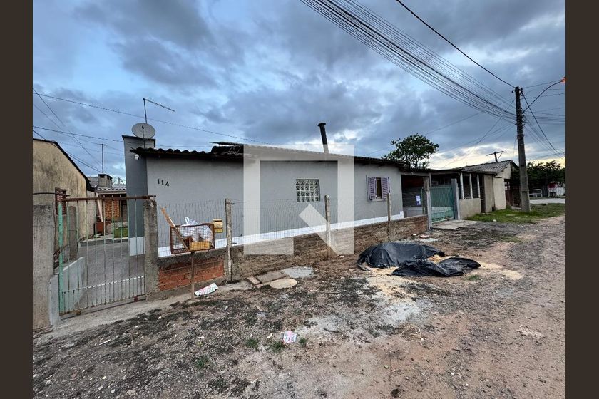 Condomínio em Rua Francisco de Brito Peixoto, 114, Santos Dumond - São ...