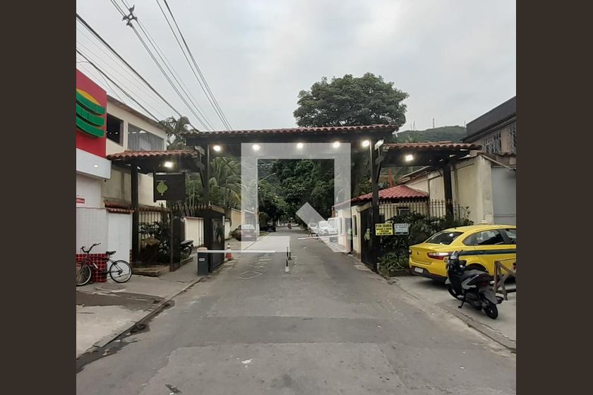 Condomínio em Rua Jaime Barcelos, 440, Taquara - Rio de Janeiro ...