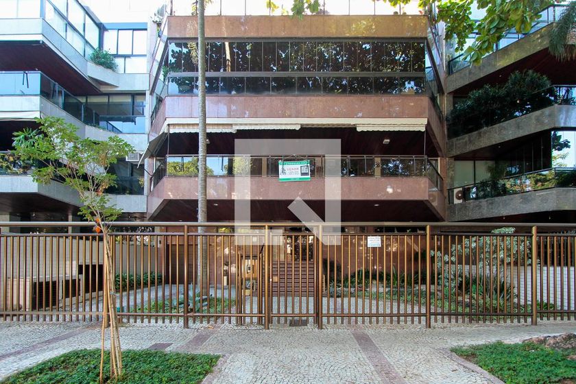 Condomínio em Avenida Alda Garrido, 114, Jardim Oceânico - Rio de ...