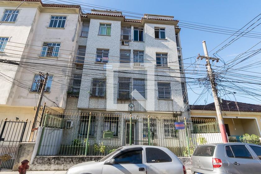 Condomínio em Rua Cabo Reis, 18, Ramos - Rio de Janeiro - Alugue ou ...